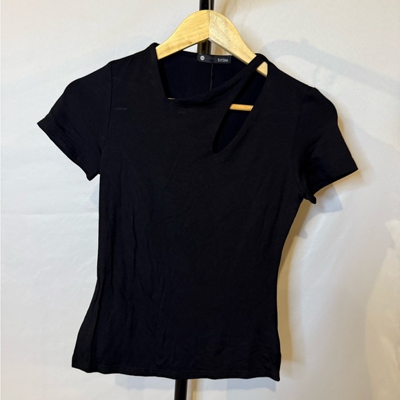 Krisa XS Elegant Black Cut-Out Top (with stain) - Picture 2 of 4